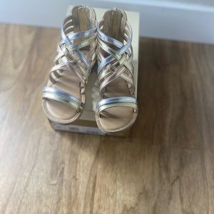 Gold girls sandals